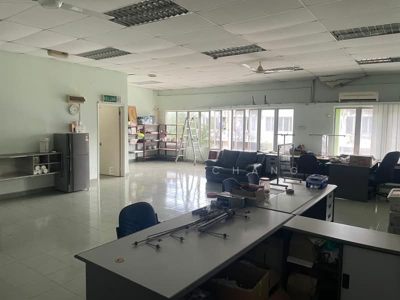 Terrace Factory for Sale in Taman Perindustrian Oug (Jalan Klang Lama (Old Klang Road)) - Dennis Chang - Interior - PropertyGuru.com.my