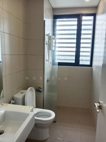Servis Apartment untuk Disewa di i-Suite @ i-City - Norlela . - Bathroom - PropertyGuru.com.my