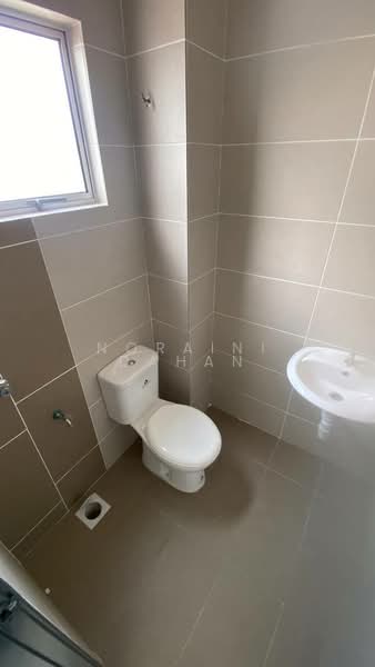 2-storey Terraced House for Sale in Bandar Sungai Long (Selangor) - Noraini Dahan - Bathroom - PropertyGuru.com.my