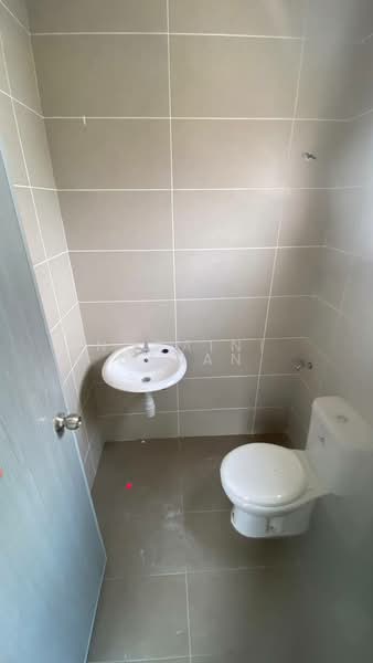 2-storey Terraced House for Sale in Bandar Sungai Long (Selangor) - Noraini Dahan - Bathroom - PropertyGuru.com.my