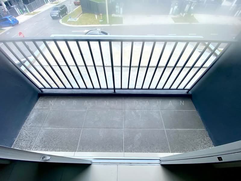 2-storey Terraced House for Sale in Bandar Sungai Long (Selangor) - Noraini Dahan - Balcony - PropertyGuru.com.my