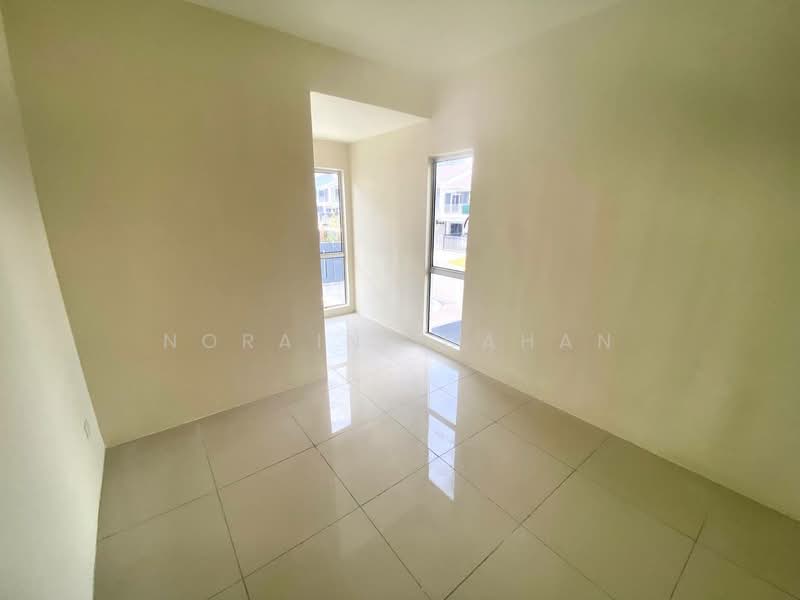 2-storey Terraced House for Sale in Bandar Sungai Long (Selangor) - Noraini Dahan - Interior - PropertyGuru.com.my
