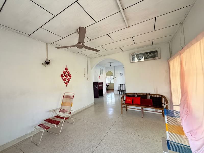 Bungalow House for Sale in Taman Perwira Cheng (Cheng) - Ramona Tan - Living Room - PropertyGuru.com.my