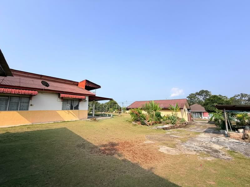 Bungalow House for Sale in Taman Perwira Cheng (Cheng) - Ramona Tan - PropertyGuru.com.my