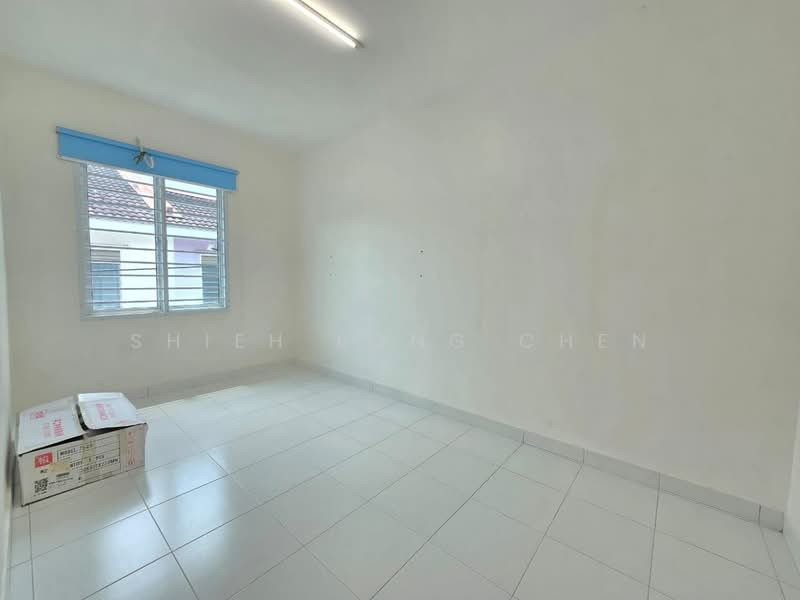2-storey Terraced House for Sale in Taman JP Perdana (Johor Bahru) - Shieh Long Chen - Interior - PropertyGuru.com.my