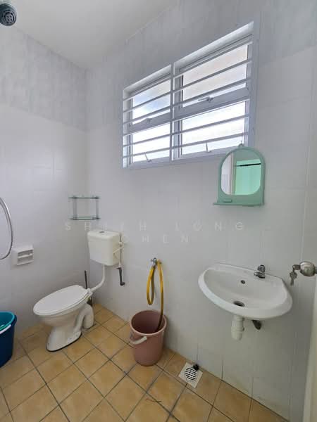 2-storey Terraced House for Sale in Taman JP Perdana (Johor Bahru) - Shieh Long Chen - Bathroom - PropertyGuru.com.my