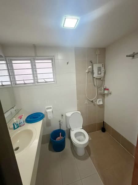 2.5-storey Terraced House for Sale in Laman Rimbunan (Kepong) - Suki Tan - Bathroom - PropertyGuru.com.my