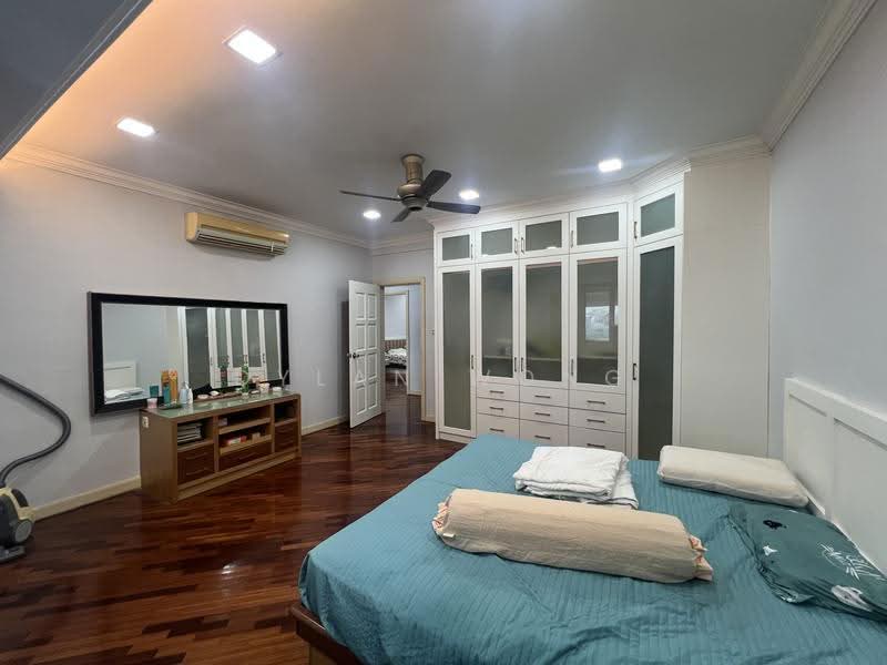 Kondominium untuk Dijual di Armanee Terrace - Dylan Wong - Bedroom - PropertyGuru.com.my