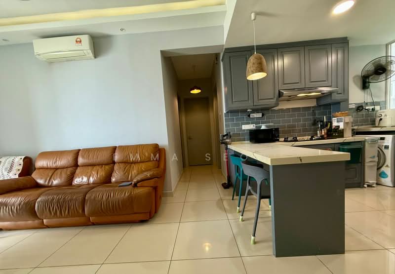 Kondominium untuk Disewa di Tropicana Bay Residences - Emma Seow - Living Room - PropertyGuru.com.my