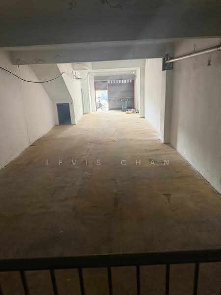 Kedai untuk Disewa di Seksyen 3 (Petaling Jaya) - Levis Chan - Entrance - PropertyGuru.com.my