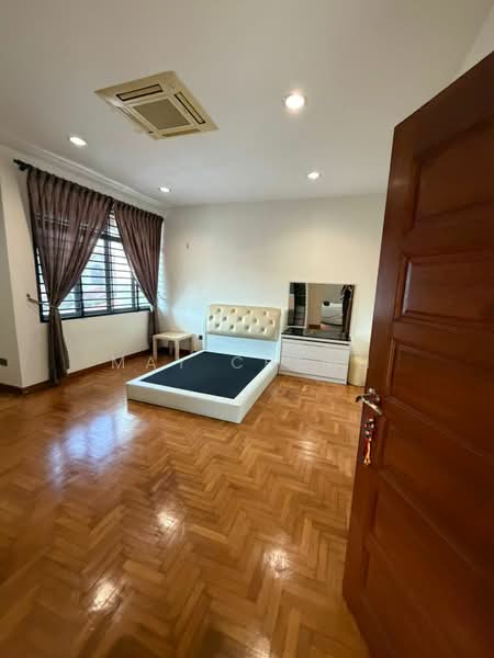 Rumah Berkembar untuk Dijual di Johor Bahru (Johor) - May Chuah - Bedroom - PropertyGuru.com.my