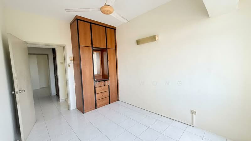 Kondominium untuk Dijual di Menara Greenview - Rainny Wong - Bedroom - PropertyGuru.com.my