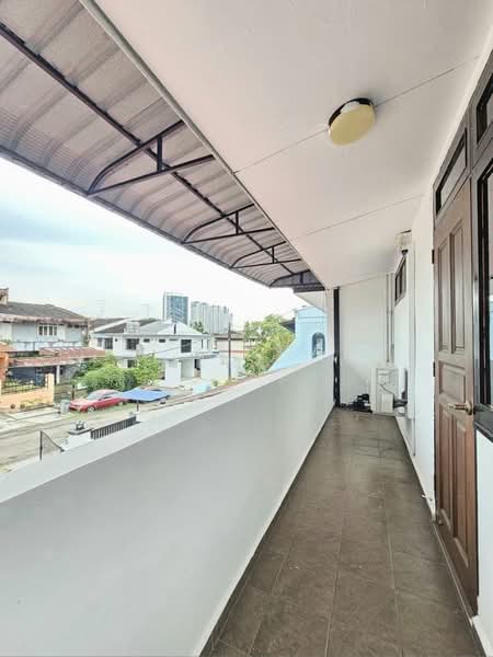 Rumah Teres 2 Tingkat untuk Dijual di Johor Bahru (Johor) - Meng . - Balcony - PropertyGuru.com.my