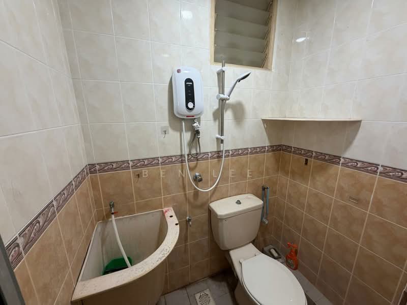 Pangsapuri untuk Disewa di Gambier Heights - Ben Lee - Bathroom - PropertyGuru.com.my