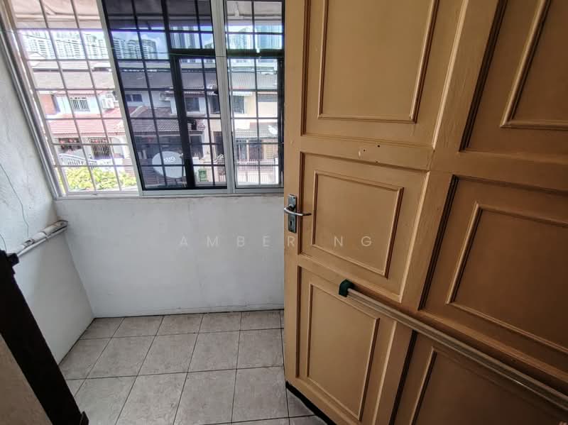 2-storey Terraced House for Sale in Taman Sri Rampai (Wangsa Maju) - Amber Ng - Balcony - PropertyGuru.com.my