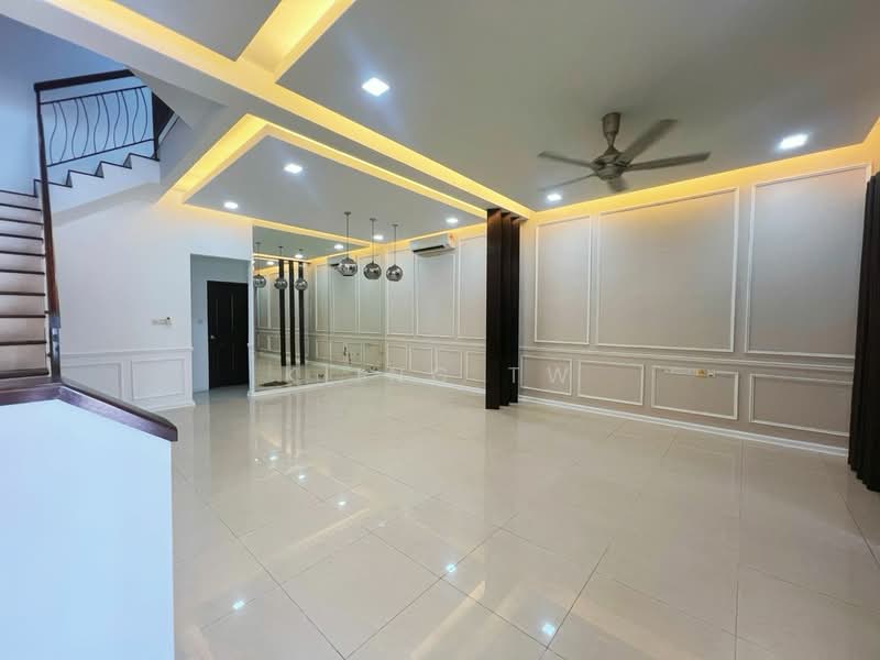 Rumah Teres 2.5 Tingkat untuk Dijual di Desa Parkcity (Kuala Lumpur) - Kiing TW - Living Room - PropertyGuru.com.my