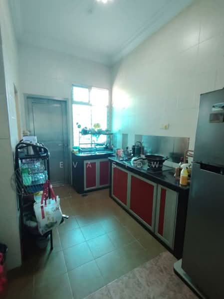 2-storey Terraced House for Sale in Taman Nusa Bestari (Iskandar Puteri (Nusajaya)) - Eva Siow - Kitchen - PropertyGuru.com.my