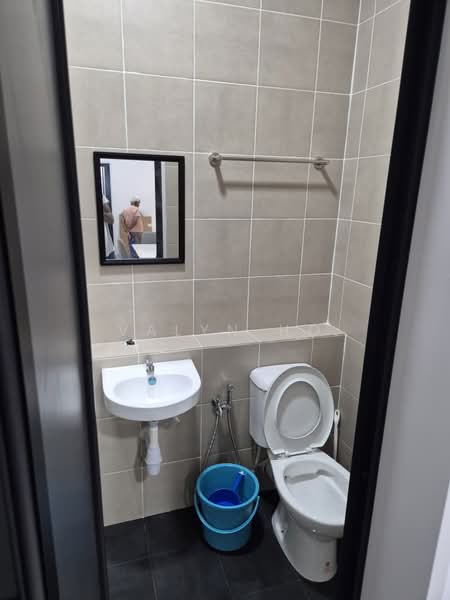 Apartment for Rent at Seri Topaz - Valyn Ho - Bathroom - PropertyGuru.com.my