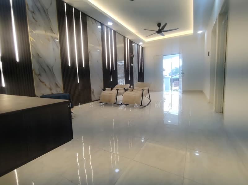 1-storey Terraced House for Rent in Taman Johor Jaya (Johor Bahru) - Jessica Ma - Living Room - PropertyGuru.com.my