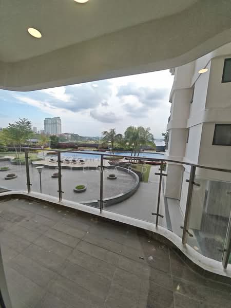 Condominium for Rent at Bay Point @ Country Garden Danga Bay - Steward . - Balcony - PropertyGuru.com.my