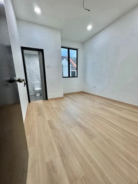 Rumah Teres 2 Tingkat untuk Dijual di Bandar Baru Permas Jaya - Wil Mong - Interior - PropertyGuru.com.my