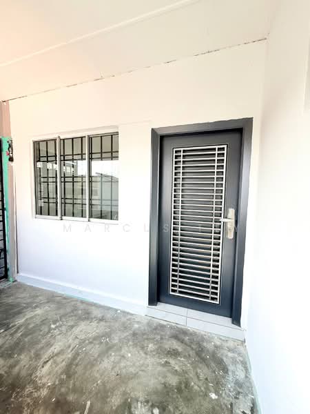 Rumah Flat untuk Dijual di Flat Taman Rinting - Marcus Tey - Exterior - PropertyGuru.com.my
