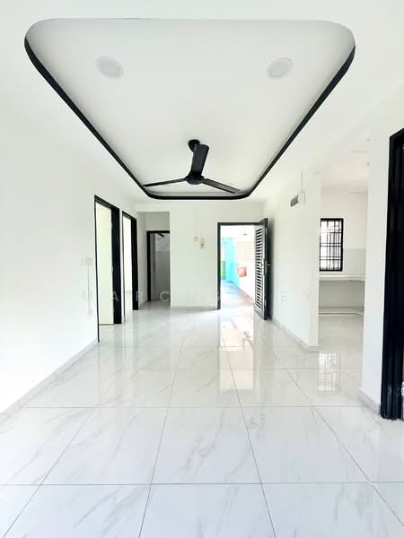 Rumah Flat untuk Dijual di Flat Taman Rinting - Marcus Tey - Living Room - PropertyGuru.com.my