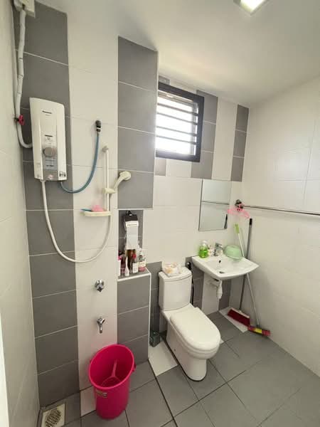 Rumah Teres 2 Tingkat untuk Dijual di Taman Nusa Idaman (Iskandar Puteri (Nusajaya)) - Eva Siow - Bathroom - PropertyGuru.com.my