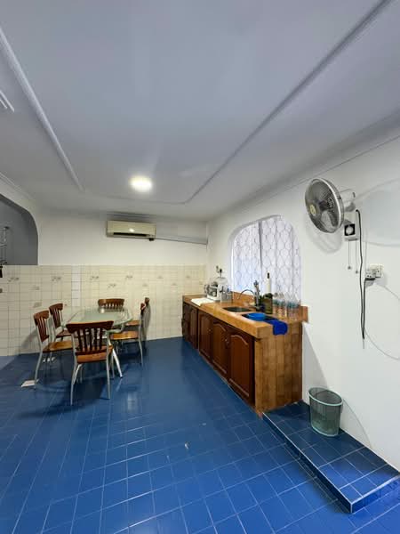 1-storey Terraced House for Rent in Taman Bidara (Selayang) - CCS Shan - Kitchen - PropertyGuru.com.my