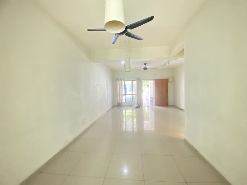 Rumah Bandar untuk Dijual di Bandar Bukit Puchong 2 (Puchong) - Ms Sim - Living Room - PropertyGuru.com.my