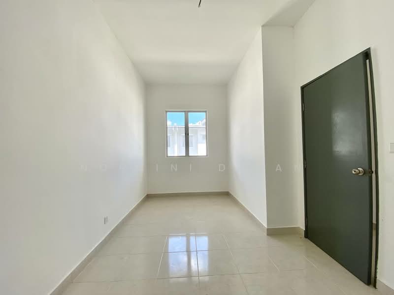 Rumah Teres 2 Tingkat untuk Dijual di Semenyih (Selangor) - Noraini Dahan - Interior - PropertyGuru.com.my