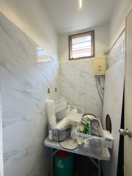 Shop for Sale in Skudai (Johor) - Zoey Lee - Kitchen - PropertyGuru.com.my