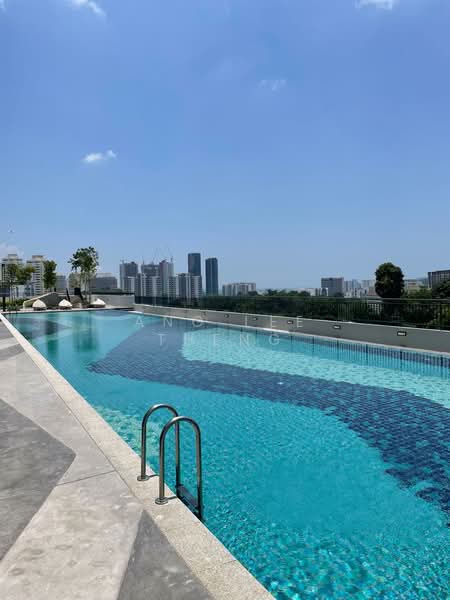 Kondominium untuk Dijual di The Terraces Condominium - Ang Lee Theng - Pool - PropertyGuru.com.my