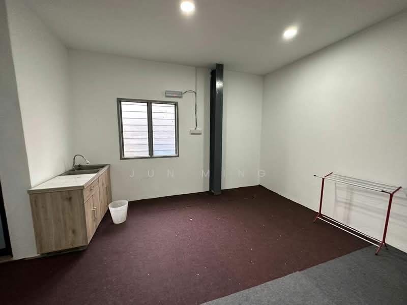Warehouse for Rent in Ampang (Selangor) - Jun Ming - Interior - PropertyGuru.com.my