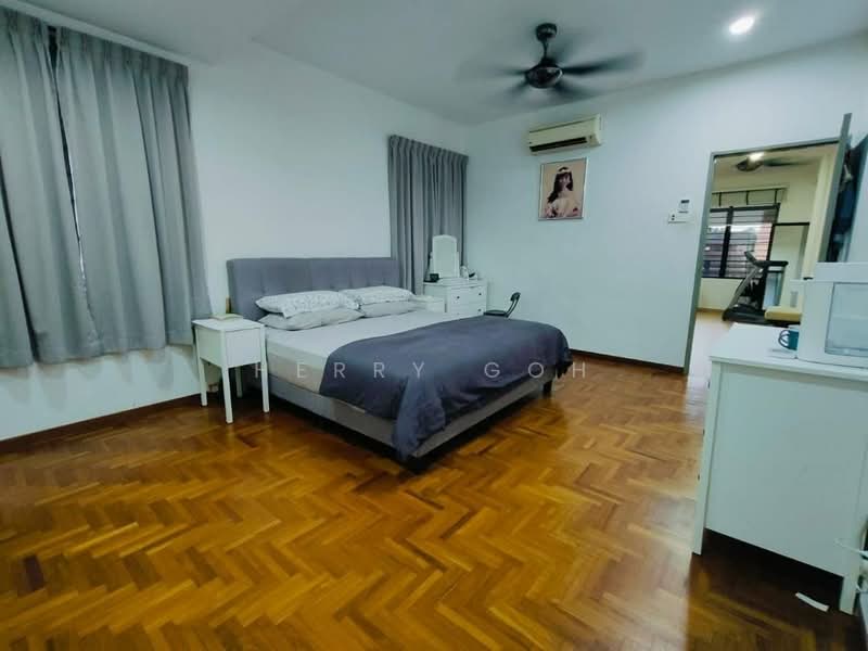 Semi-Detached House for Sale in Taman Megah Ria (Masai) - Herry Goh - Bedroom - PropertyGuru.com.my
