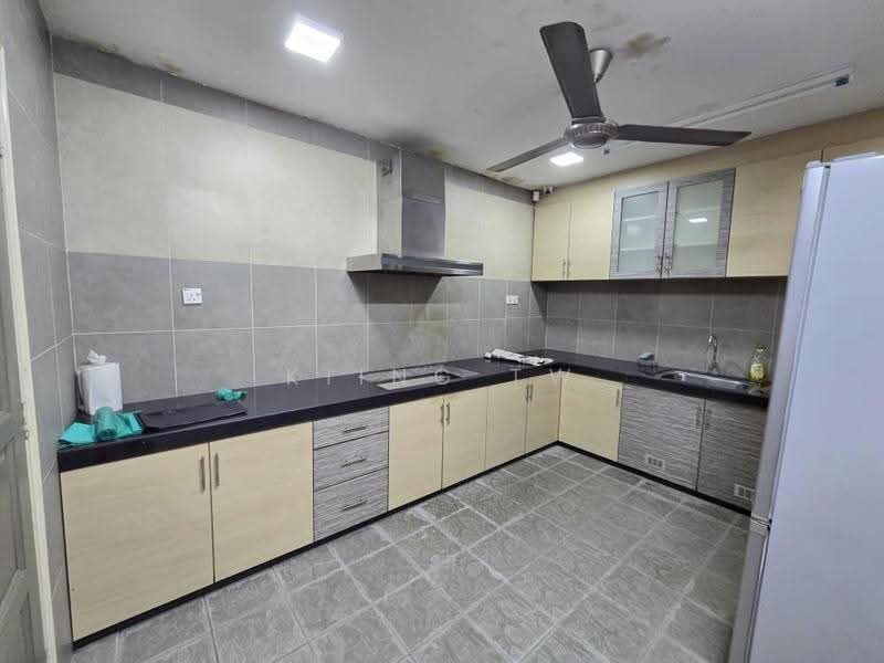 Rumah Teres 2-Tingkat untuk Dijual di Taman Megah Kepong (Kepong) - Kiing TW - Kitchen - PropertyGuru.com.my
