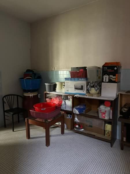 2-storey Terraced House for Sale in Taman Pelangi (Johor Bahru) - Herry Goh - Kitchen - PropertyGuru.com.my