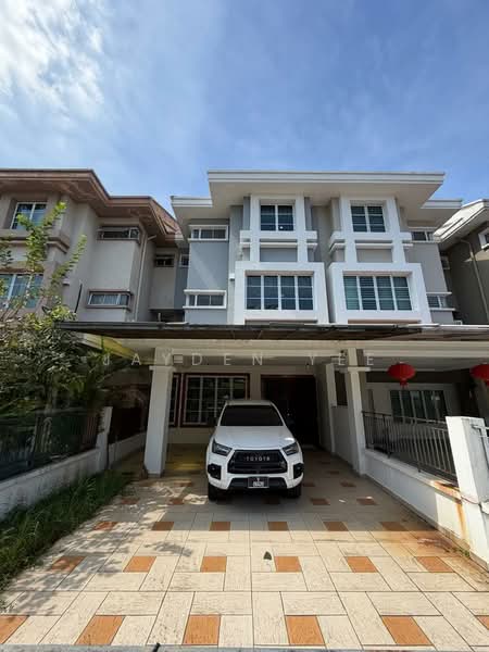 2-storey Terraced House for Sale in Jalan Klang Lama (Old Klang Road) (Kuala Lumpur) - Jayden Yee - Exterior - PropertyGuru.com.my