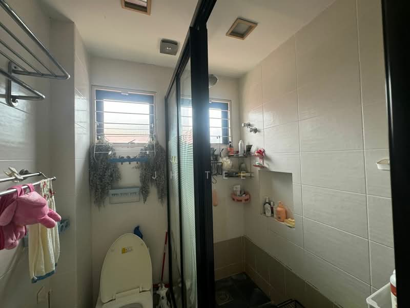 Residential Land for Sale in Kota Damansara (Selangor) - JH Tee - Bathroom - PropertyGuru.com.my