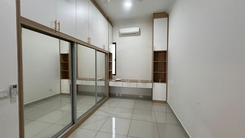 2-storey Terraced House for Rent in Telok Panglima Garang (Selangor) - Hairi Halim - Bedroom - PropertyGuru.com.my
