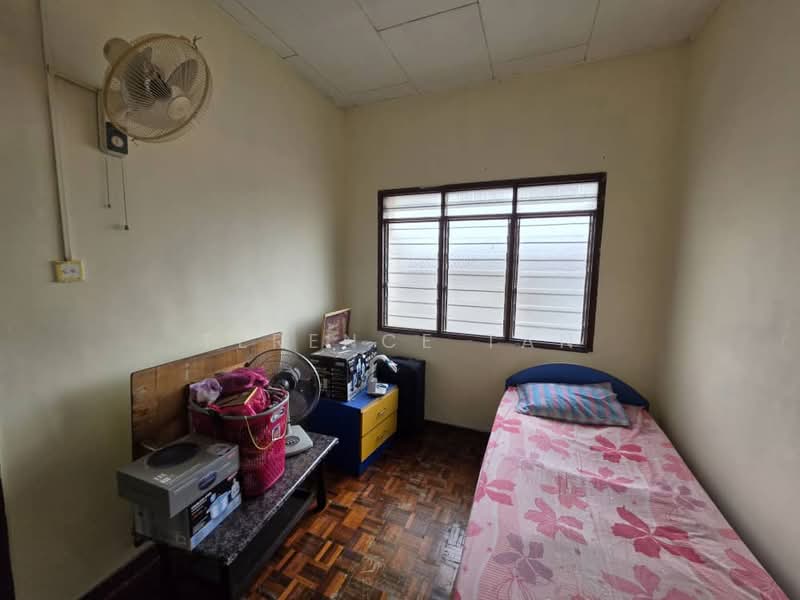 2-storey Terraced House for Sale in Taman Pasir Putih (Pasir Gudang) - Terence Tan - Bedroom - PropertyGuru.com.my