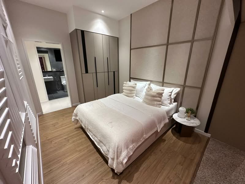 Service Residence for Sale at Stellaris @ Riana Dutamas - Karl Phang - Bedroom - PropertyGuru.com.my