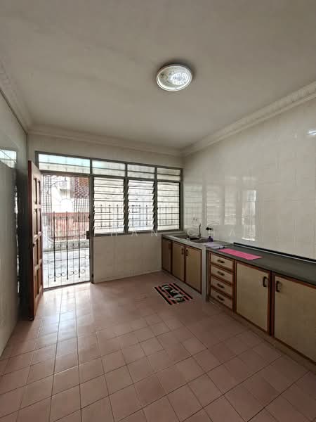 Rumah Berkembar untuk Dijual di Taman Pelangi (Johor Bahru) - Nathan Chan - PropertyGuru.com.my