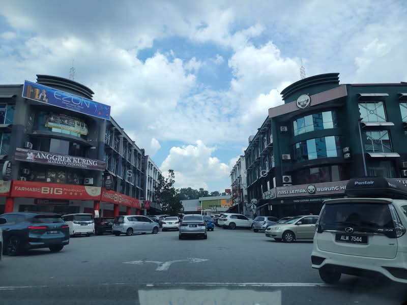 Shop / Office for Rent in Bandar Puteri Puchong (Puchong) - Sue Wong - Exterior - PropertyGuru.com.my