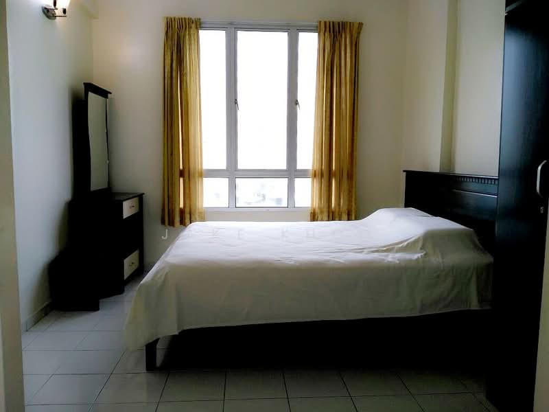 Kondominium untuk Disewa di Putra Place Condominium - Jake Khoo - Bedroom - PropertyGuru.com.my