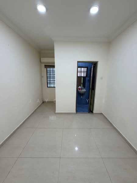 2-storey Terraced House for Sale in Jalan Klang Lama (Old Klang Road) (Kuala Lumpur) - Jayden Yee - Interior - PropertyGuru.com.my