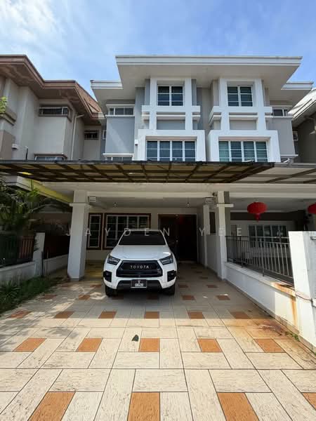 2-storey Terraced House for Sale in Jalan Klang Lama (Old Klang Road) (Kuala Lumpur) - Jayden Yee - Exterior - PropertyGuru.com.my