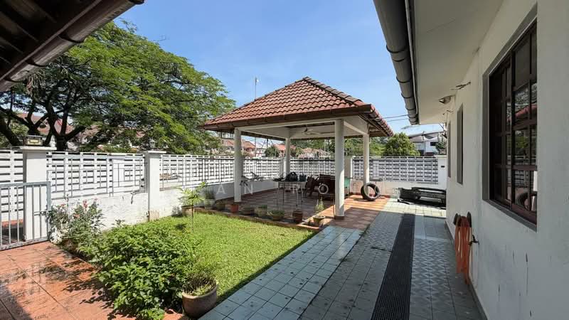 Rumah Teres untuk Dijual di Petaling Jaya (Selangor) - Jean Pong - Exterior - PropertyGuru.com.my