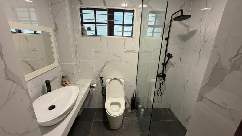 Rumah Teres untuk Dijual di Petaling Jaya (Selangor) - Jean Pong - Bathroom - PropertyGuru.com.my