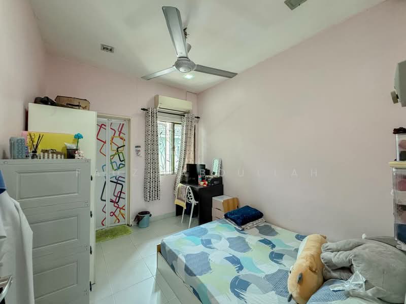 Terraced House for Sale in Bandar Seri Putra (Bangi) - Fauzi Abdullah - Bedroom - PropertyGuru.com.my